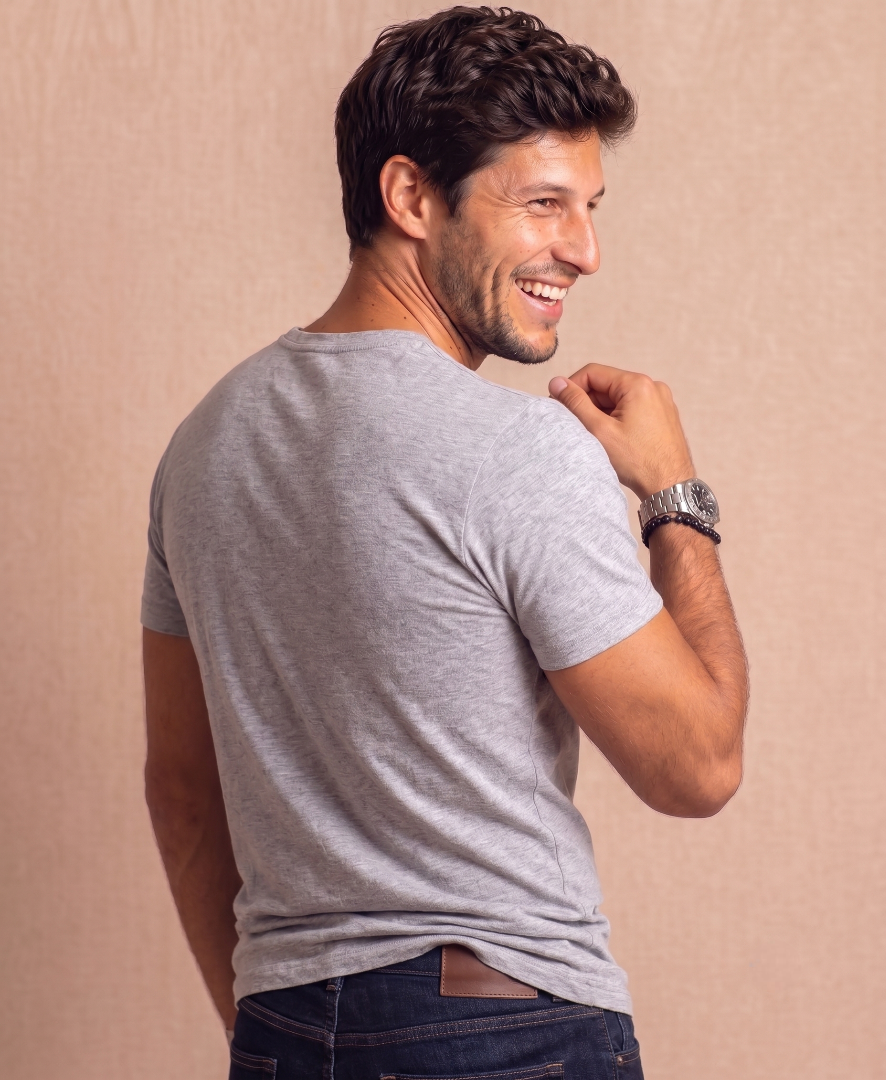 Polera Gris Modelo Bagó - Fogliatti