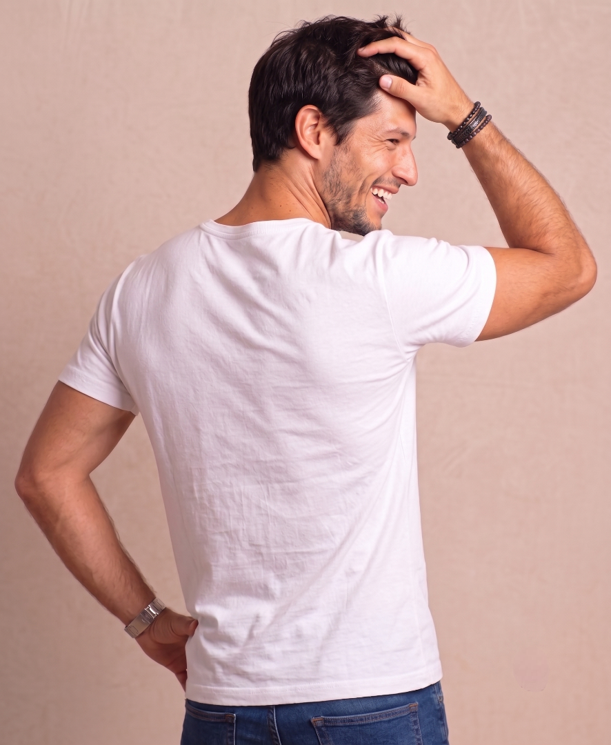 Polera Blanca Cuello V Modelo Barbé - Fogliatti