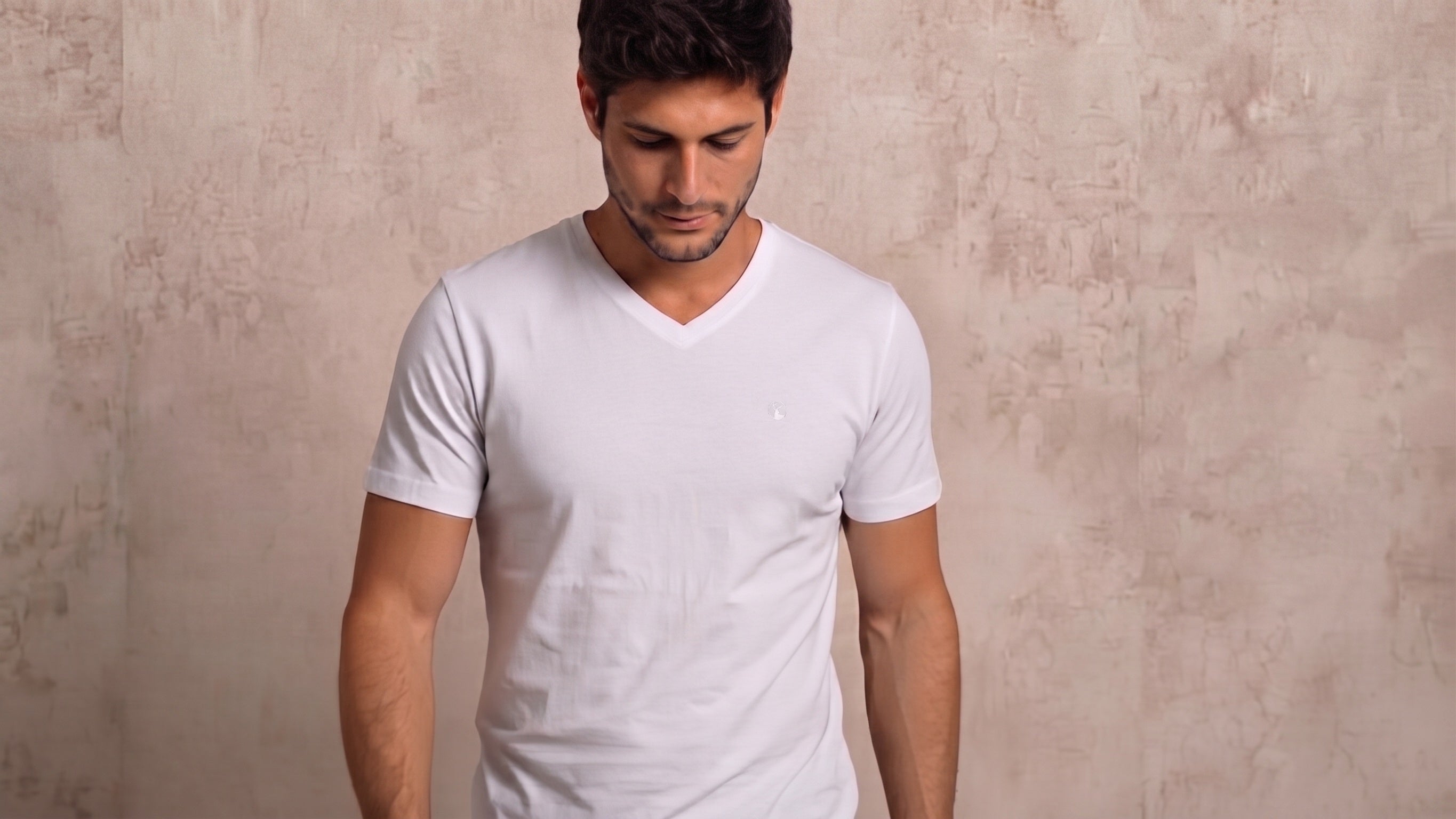 Polera Blanca Cuello V Modelo Barbé - Fogliatti