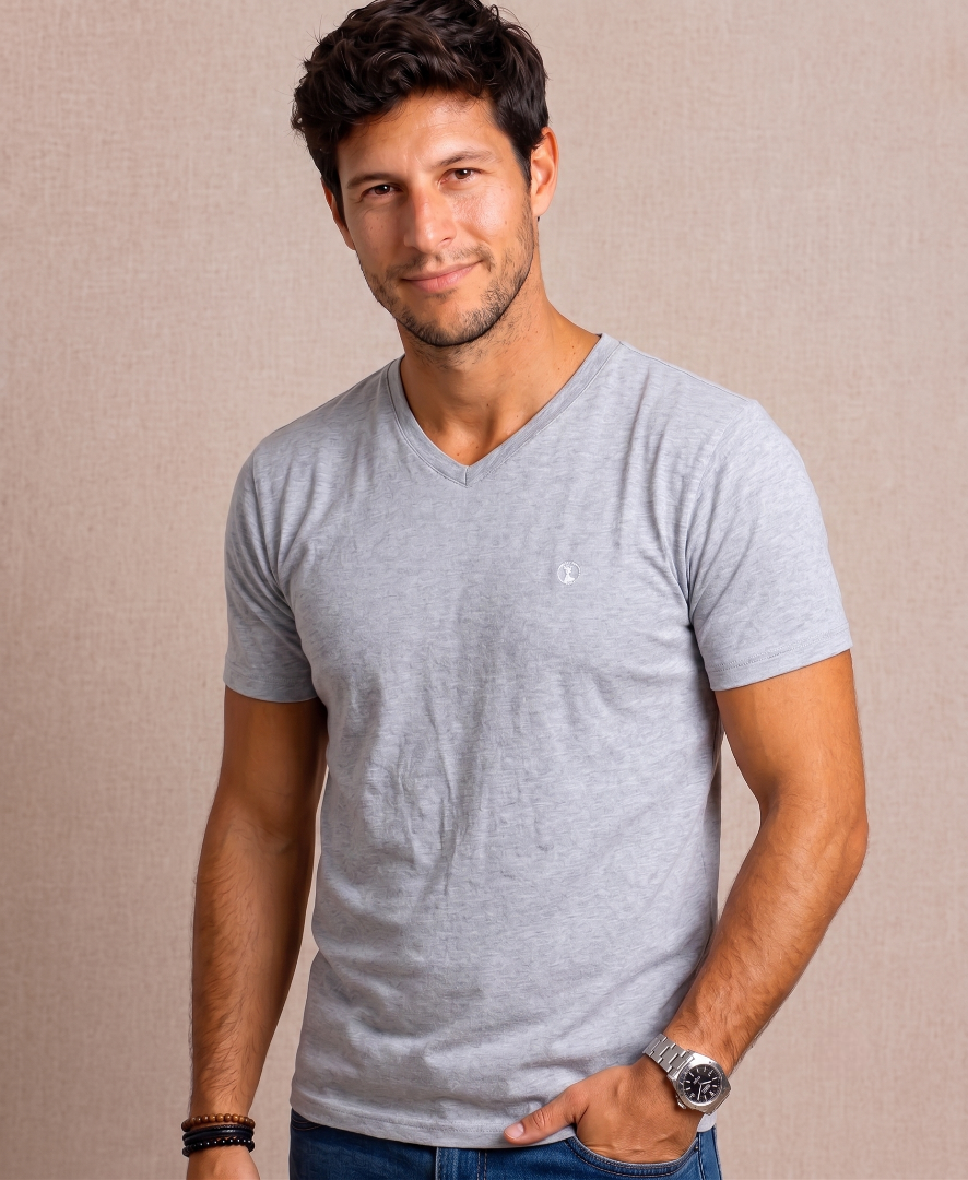 Polera Gris Cuello en V - Modelo Barbé - Fogliatti